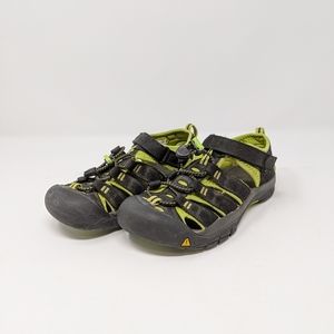 Keen Newport H2 Black/Green Size 3